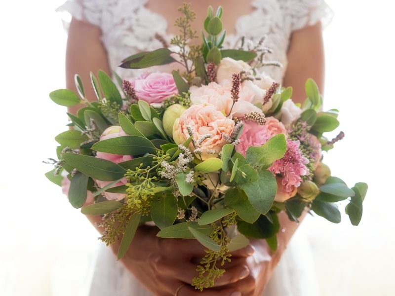 Ślubny bukiet kwiatowy